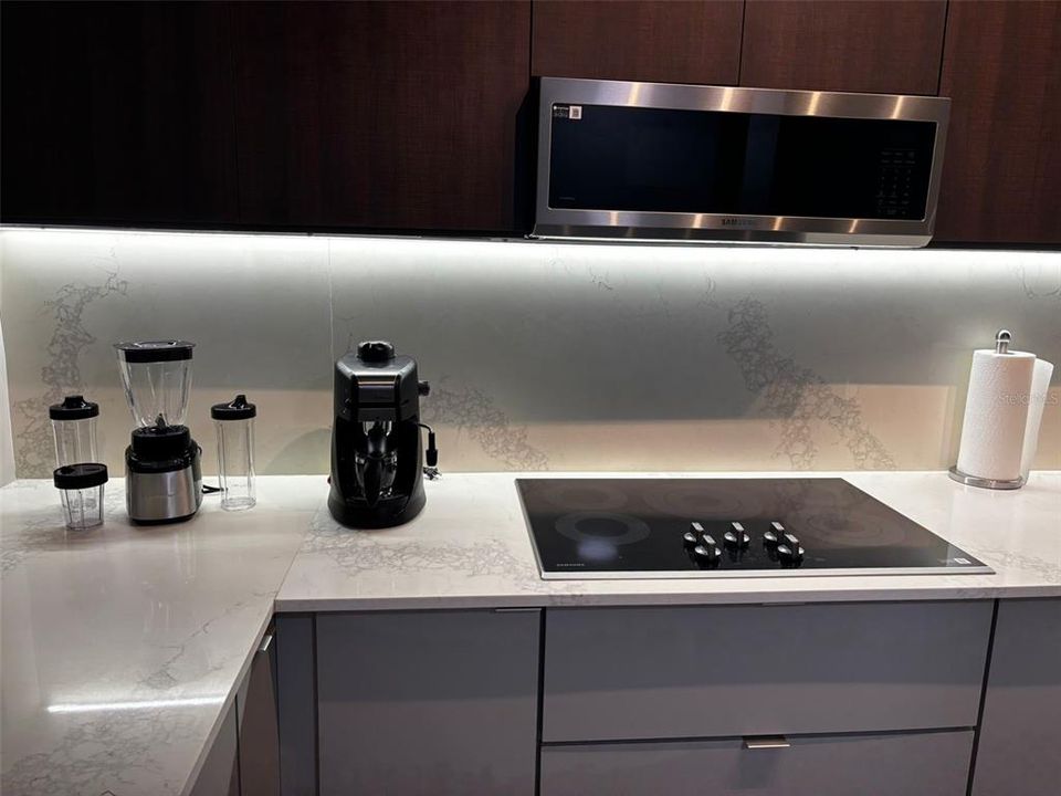 待售: $490,000 (3 贝兹, 2 浴室, 2100 平方英尺)