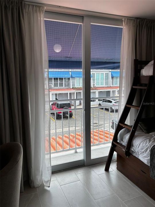 待售: $490,000 (3 贝兹, 2 浴室, 2100 平方英尺)