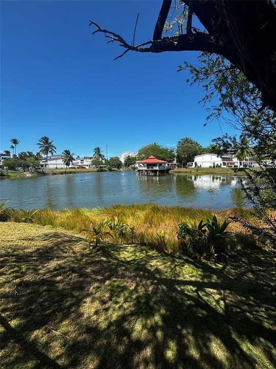 待售: $490,000 (3 贝兹, 2 浴室, 2100 平方英尺)