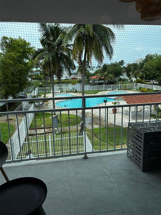 待售: $490,000 (3 贝兹, 2 浴室, 2100 平方英尺)