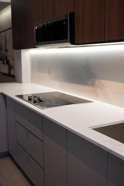 待售: $490,000 (3 贝兹, 2 浴室, 2100 平方英尺)