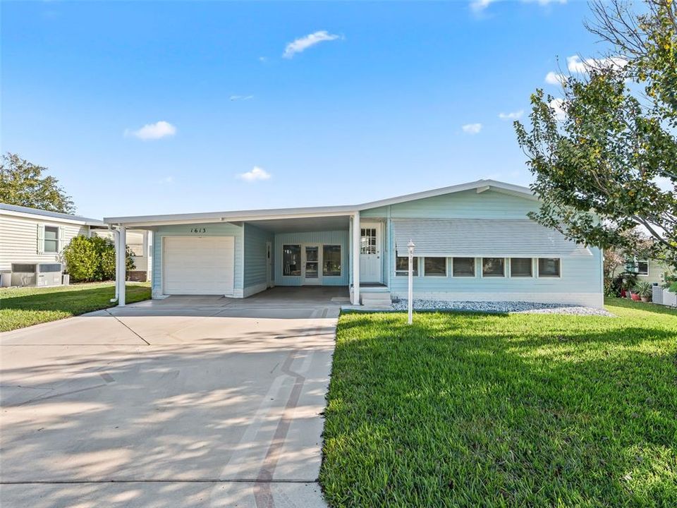 For Sale: $225,000 (2 beds, 2 baths, 1384 Square Feet)