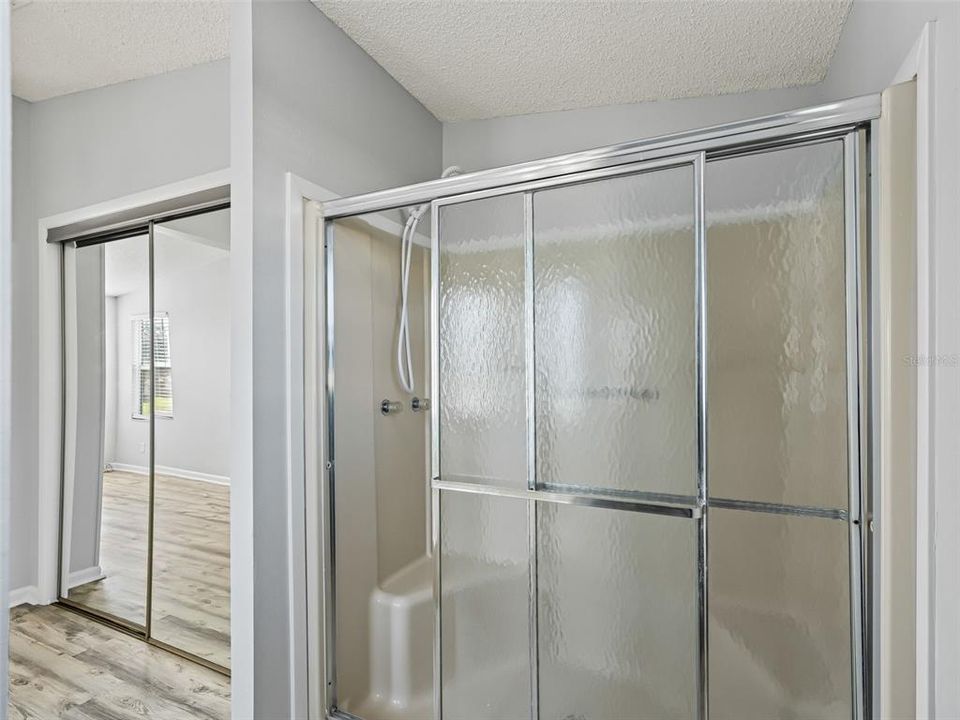 For Sale: $225,000 (2 beds, 2 baths, 1384 Square Feet)