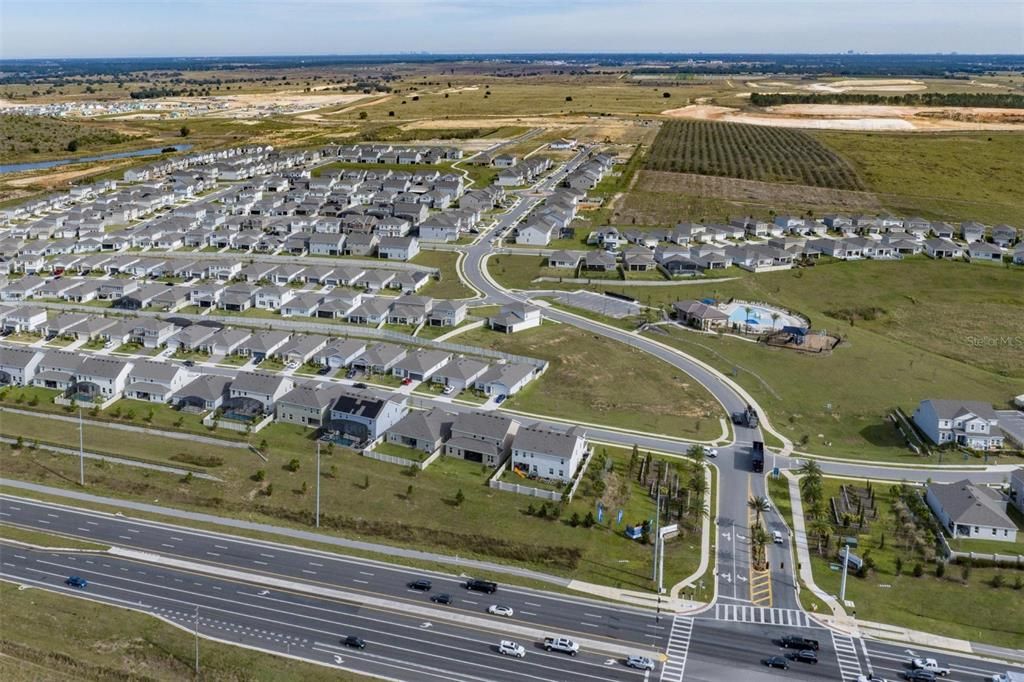 На продажу: $562,704 (5 спален, 3 ванн, 2356 Квадратных фут)