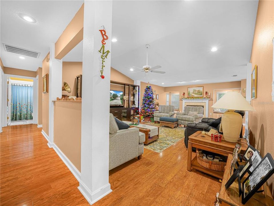 待售: $399,900 (3 贝兹, 2 浴室, 2019 平方英尺)