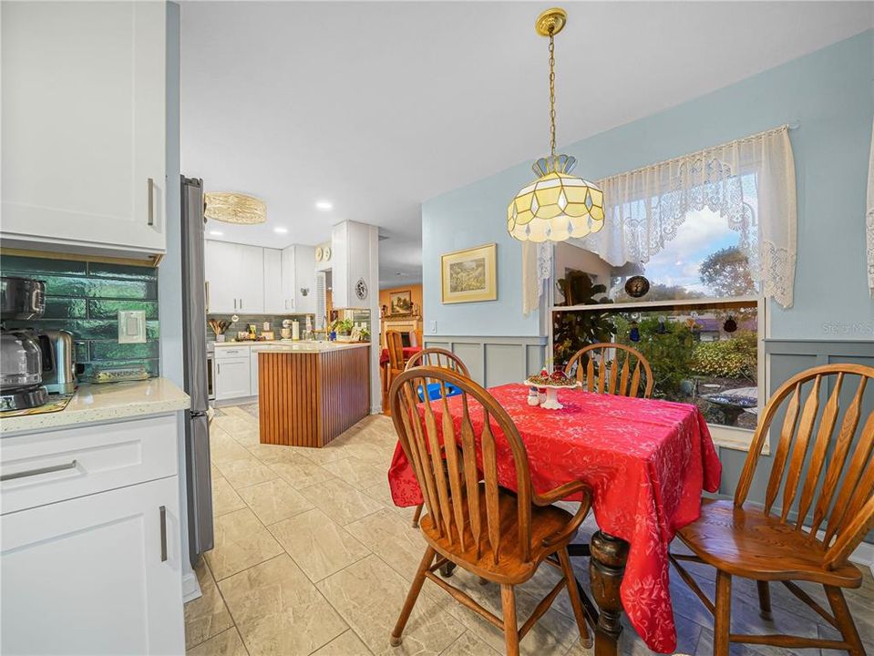 待售: $399,900 (3 贝兹, 2 浴室, 2019 平方英尺)