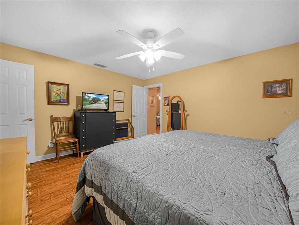 待售: $399,900 (3 贝兹, 2 浴室, 2019 平方英尺)