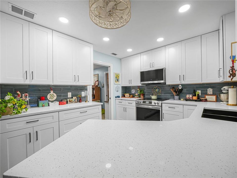 待售: $399,900 (3 贝兹, 2 浴室, 2019 平方英尺)