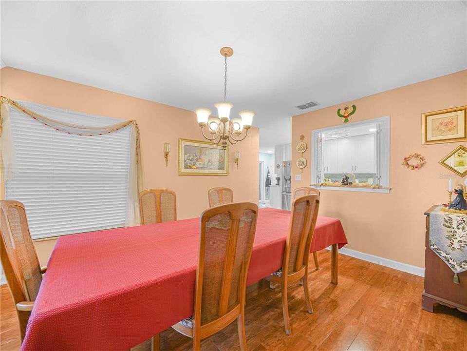 待售: $399,900 (3 贝兹, 2 浴室, 2019 平方英尺)