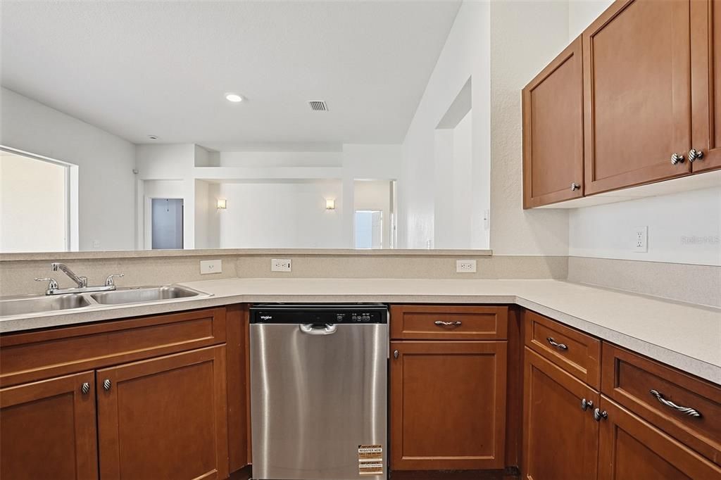 For Sale: $314,900 (4 beds, 2 baths, 1802 Square Feet)