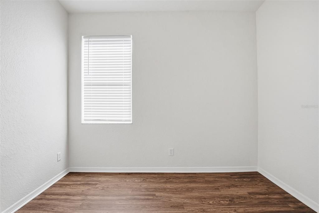 For Sale: $314,900 (4 beds, 2 baths, 1802 Square Feet)