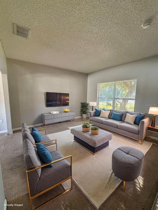 For Rent: $2,000 (4 beds, 2 baths, 2113 Square Feet)