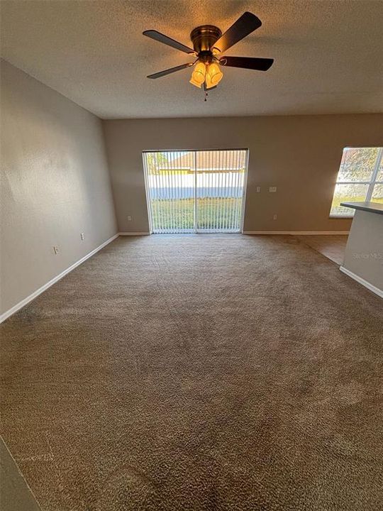 For Rent: $2,000 (4 beds, 2 baths, 2113 Square Feet)