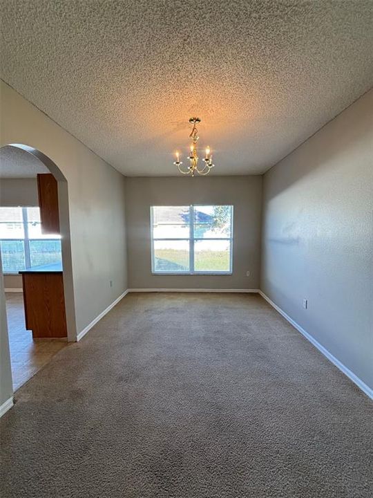 For Rent: $2,000 (4 beds, 2 baths, 2113 Square Feet)