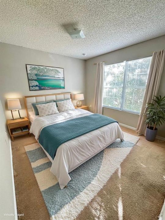 For Rent: $2,000 (4 beds, 2 baths, 2113 Square Feet)