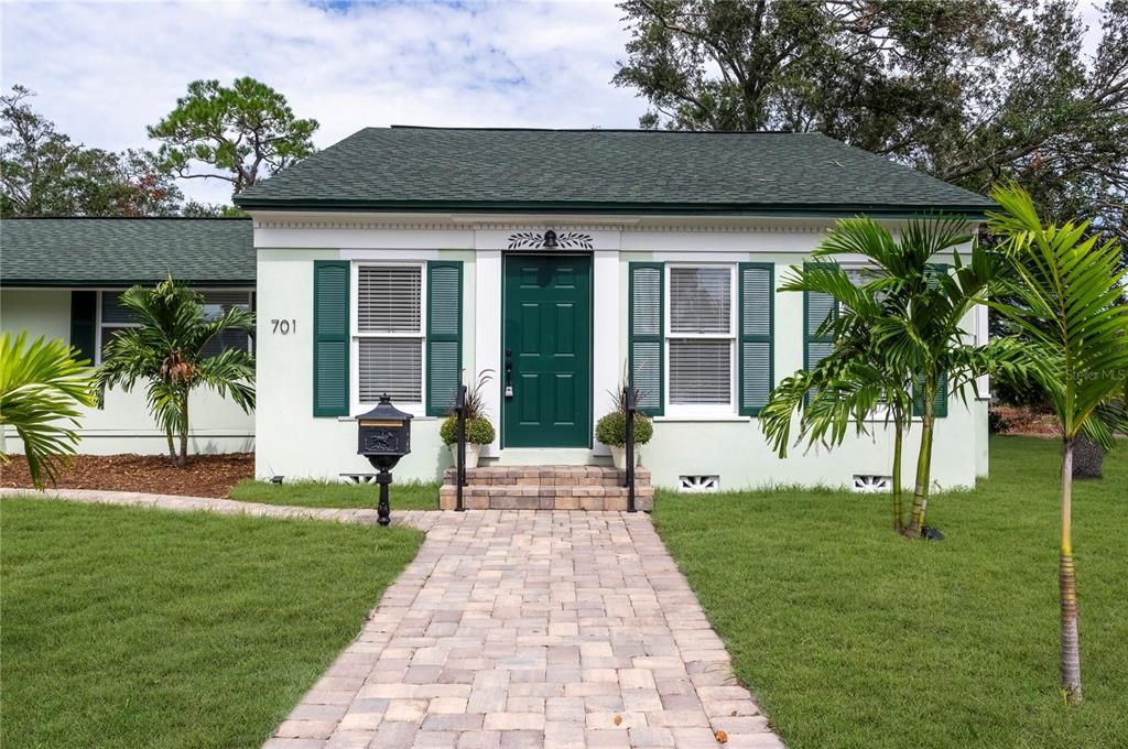 For Rent: $2,775 (3 beds, 2 baths, 1245 Square Feet)