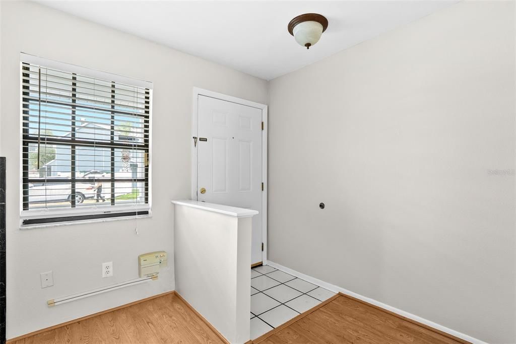 For Rent: $1,945 (3 beds, 2 baths, 1314 Square Feet)