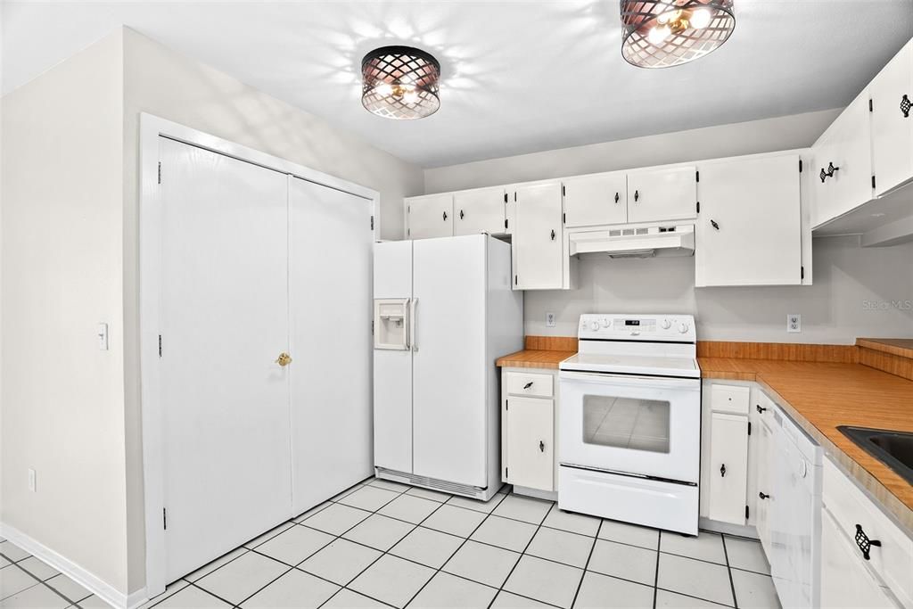 For Rent: $1,945 (3 beds, 2 baths, 1314 Square Feet)