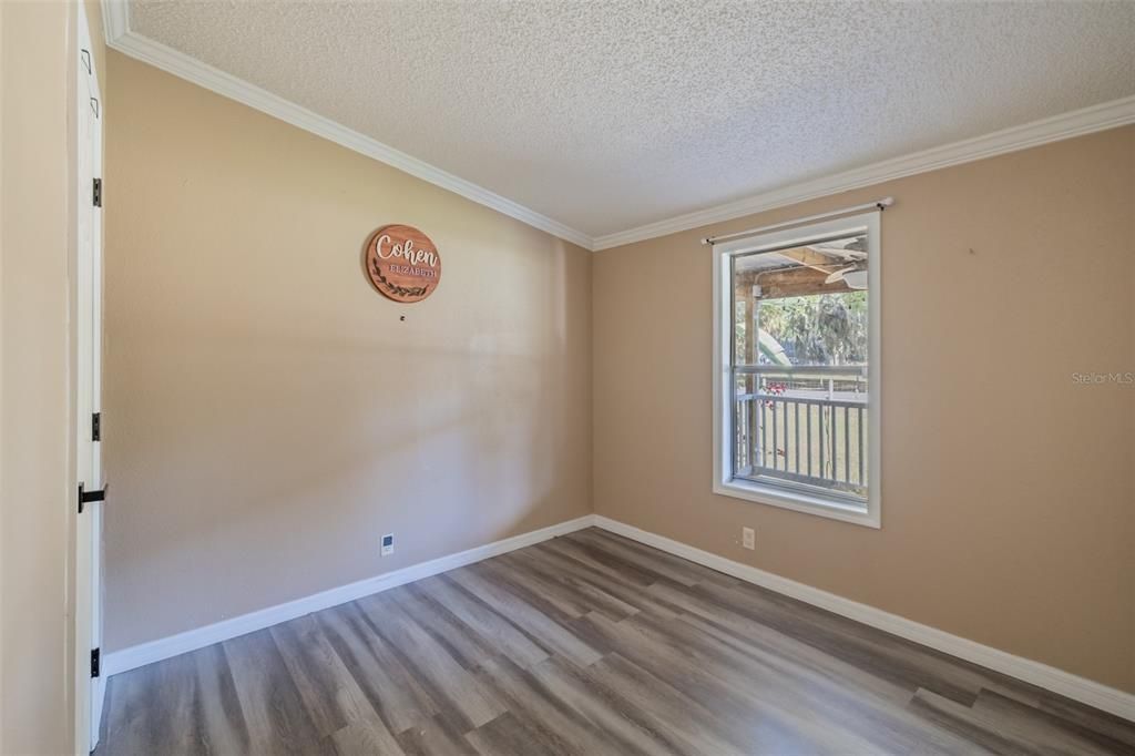 For Sale: $365,000 (4 beds, 2 baths, 2002 Square Feet)