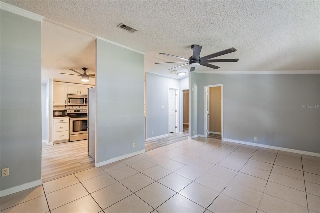 For Sale: $365,000 (4 beds, 2 baths, 2002 Square Feet)