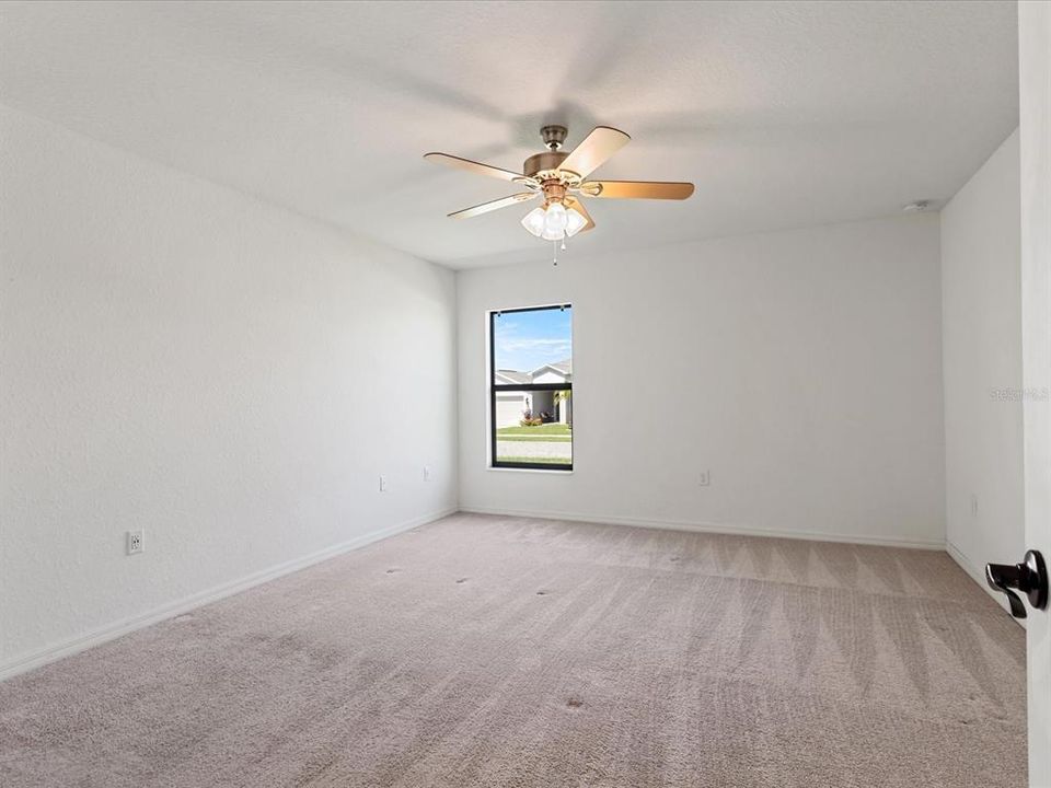 待售: $295,000 (3 贝兹, 2 浴室, 1855 平方英尺)