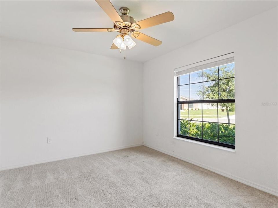 待售: $295,000 (3 贝兹, 2 浴室, 1855 平方英尺)