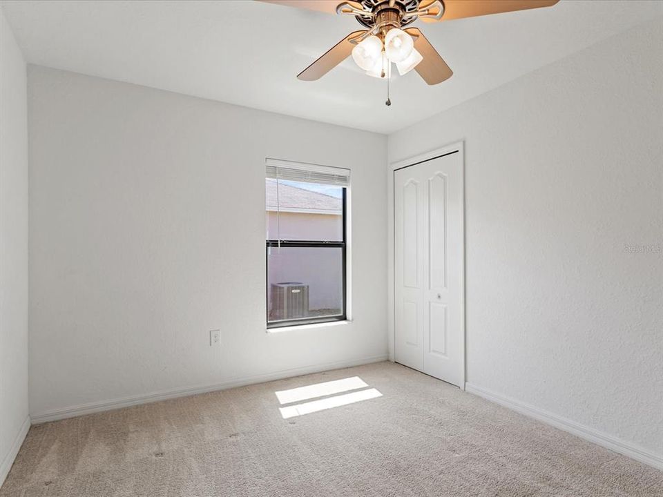 待售: $295,000 (3 贝兹, 2 浴室, 1855 平方英尺)