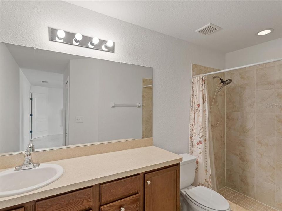 待售: $295,000 (3 贝兹, 2 浴室, 1855 平方英尺)