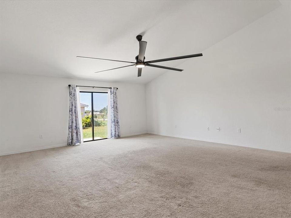 待售: $295,000 (3 贝兹, 2 浴室, 1855 平方英尺)