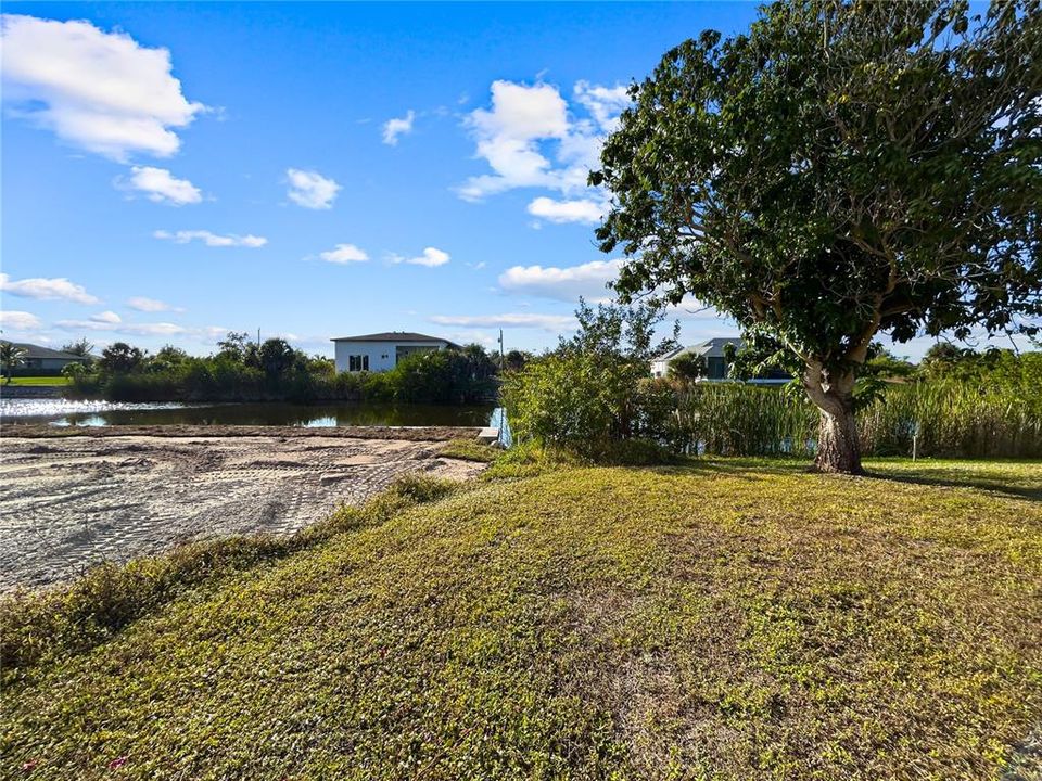 For Sale: $345,000 (2 beds, 2 baths, 1560 Square Feet)