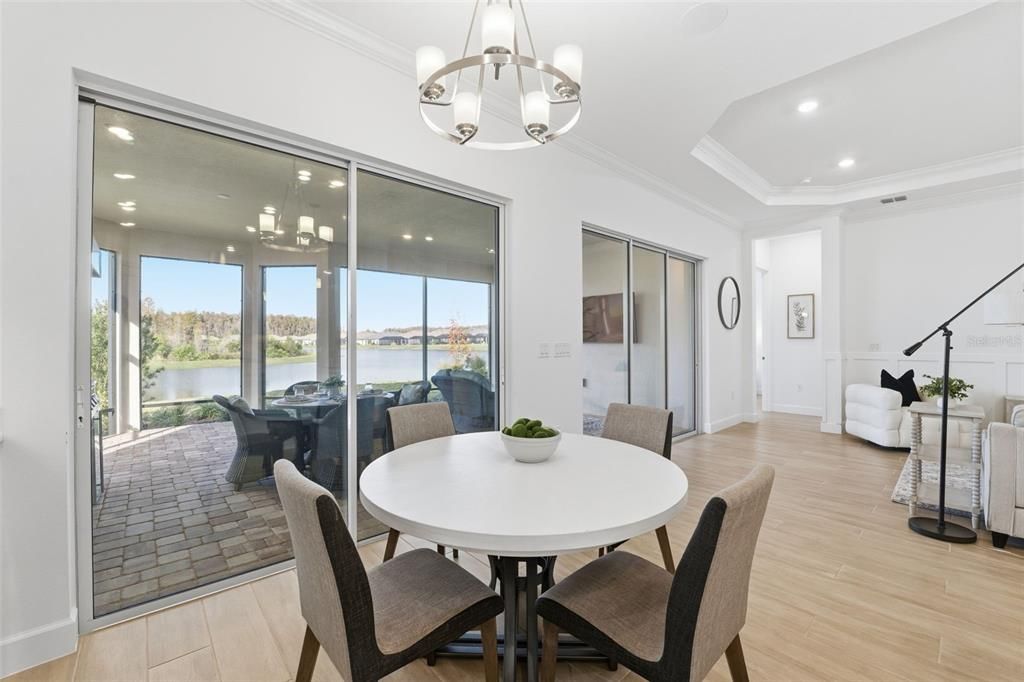 En Venta: $850,000 (3 camas, 3 baños, 2438 Pies cuadrados)