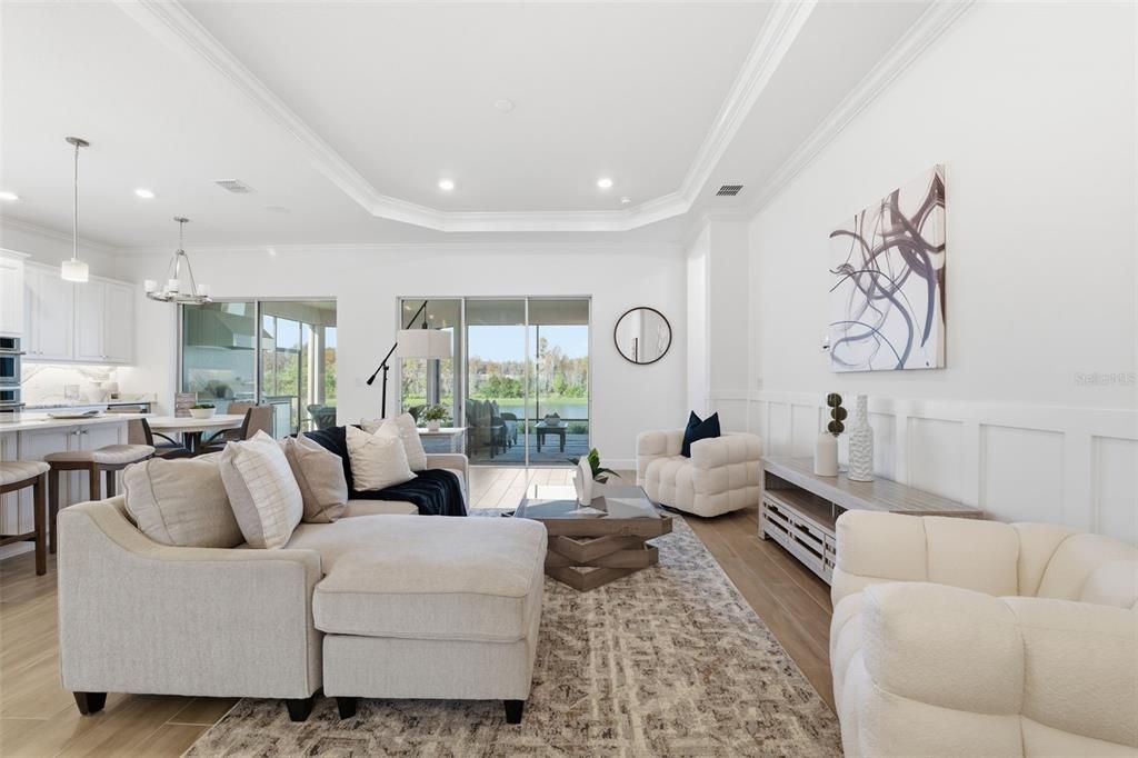 En Venta: $850,000 (3 camas, 3 baños, 2438 Pies cuadrados)