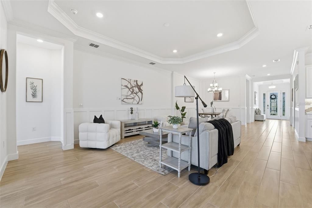 En Venta: $850,000 (3 camas, 3 baños, 2438 Pies cuadrados)