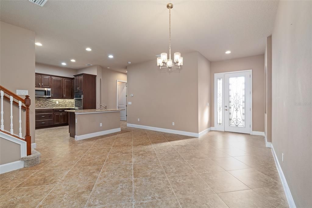 En Renta: $2,800 (3 camas, 3 baños, 2101 Pies cuadrados)