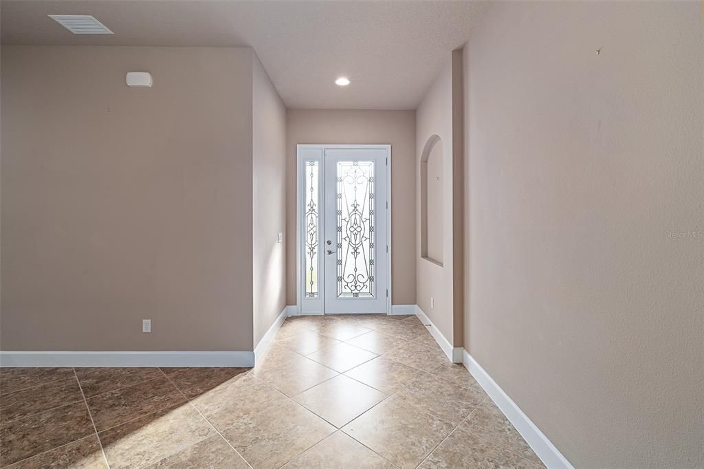 En Renta: $2,800 (3 camas, 3 baños, 2101 Pies cuadrados)