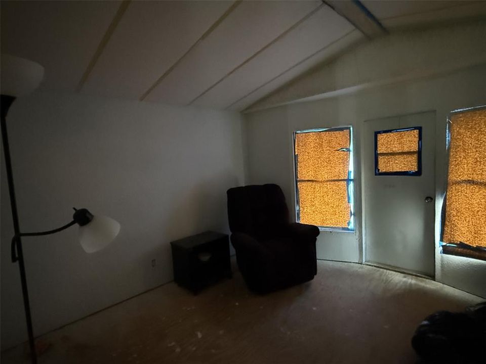 For Sale: $89,900 (2 beds, 2 baths, 798 Square Feet)