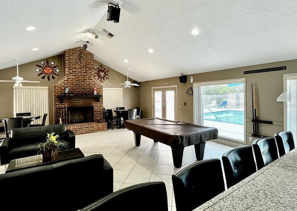 For Rent: $1,400 (1 beds, 1 baths, 615 Square Feet)