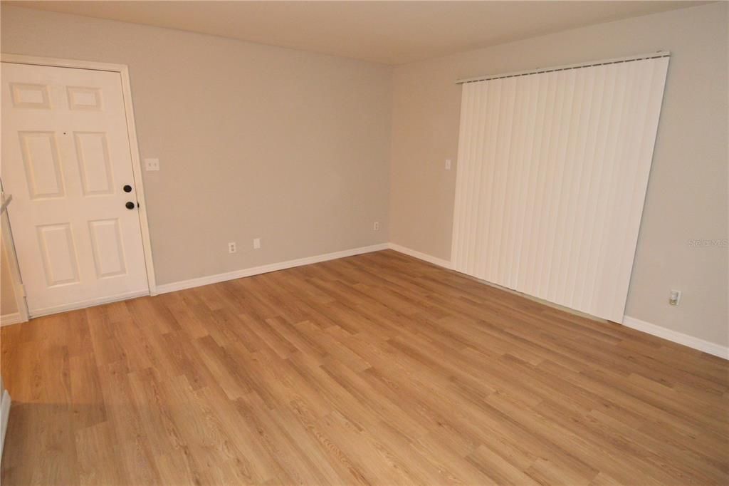 For Rent: $1,400 (1 beds, 1 baths, 615 Square Feet)