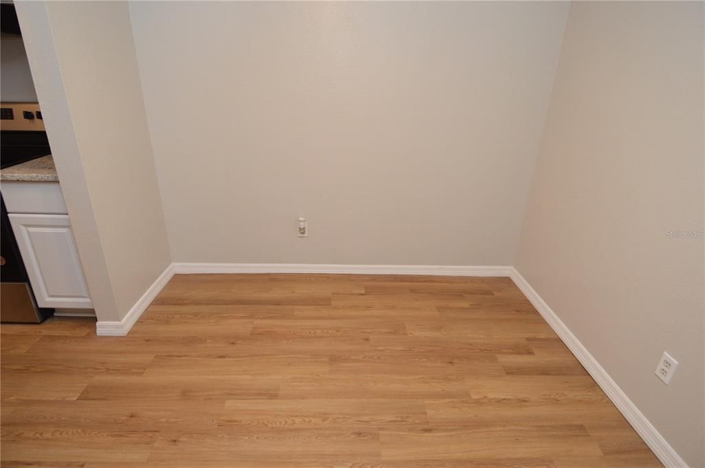 For Rent: $1,400 (1 beds, 1 baths, 615 Square Feet)