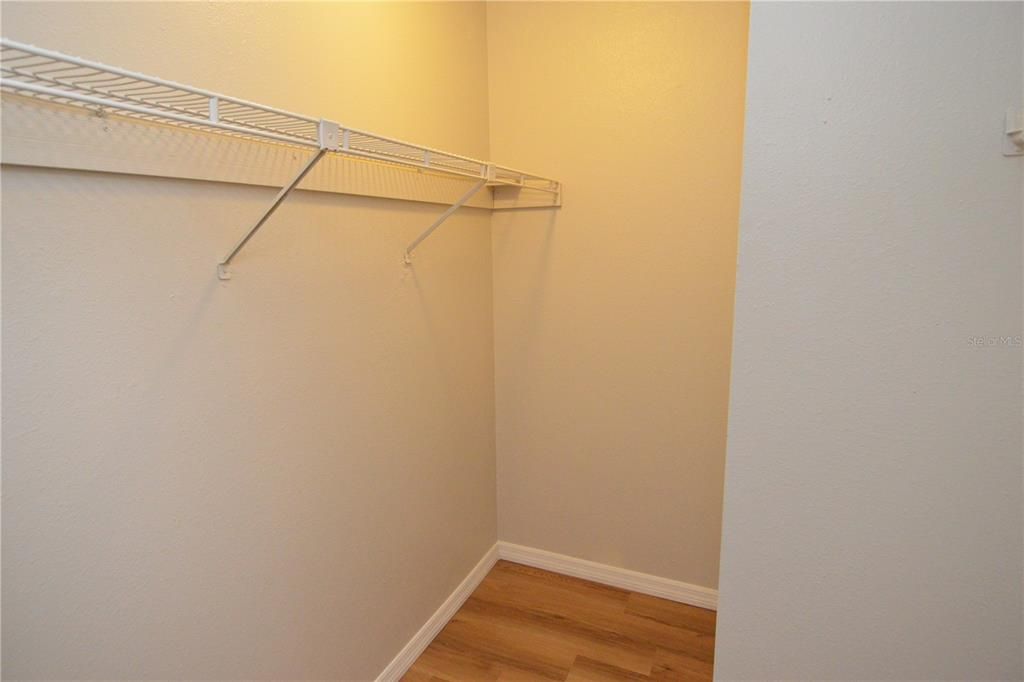 For Rent: $1,400 (1 beds, 1 baths, 615 Square Feet)