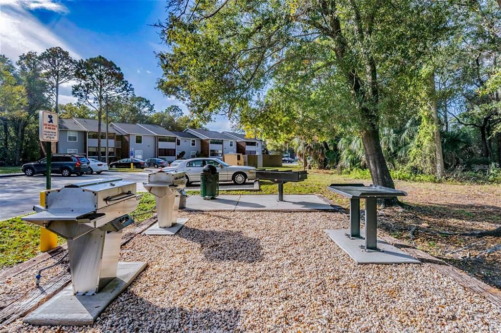 For Rent: $1,400 (1 beds, 1 baths, 615 Square Feet)