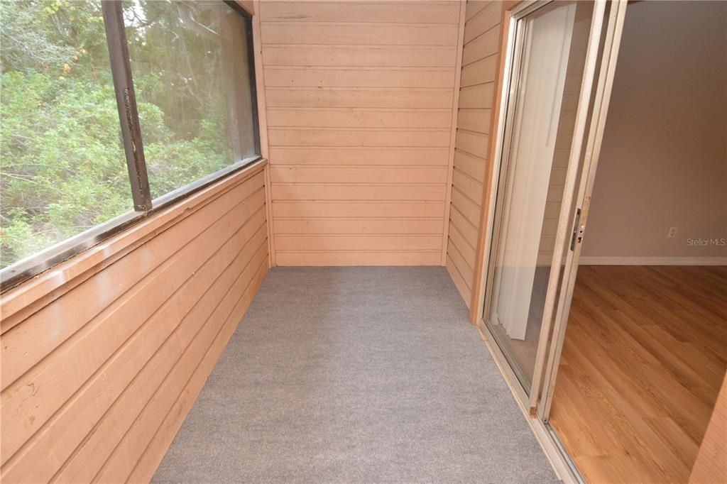 For Rent: $1,400 (1 beds, 1 baths, 615 Square Feet)