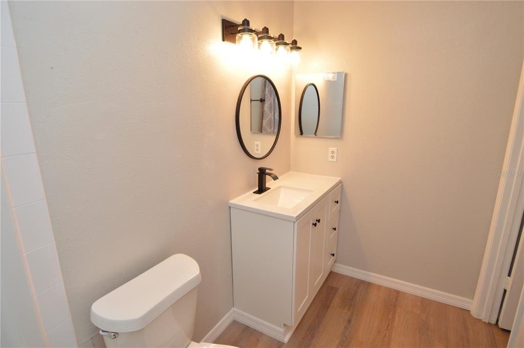 For Rent: $1,400 (1 beds, 1 baths, 615 Square Feet)