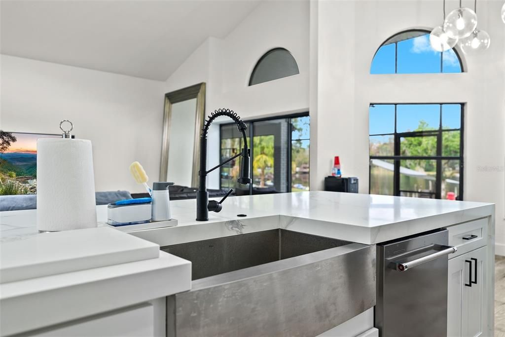 В аренду: $4,995 (3 спален, 2 ванн, 1863 Квадратных фут)