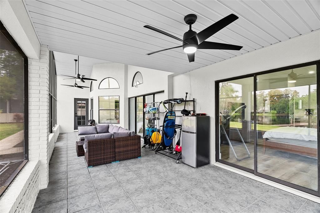 В аренду: $4,995 (3 спален, 2 ванн, 1863 Квадратных фут)