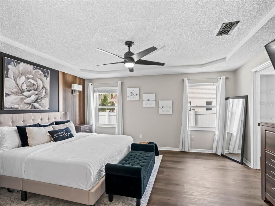 En Venta: $329,900 (3 camas, 2 baños, 2375 Pies cuadrados)