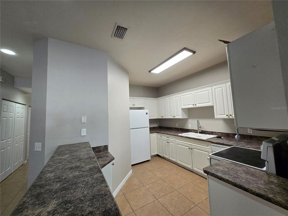 For Rent: $1,650 (2 beds, 2 baths, 1537 Square Feet)