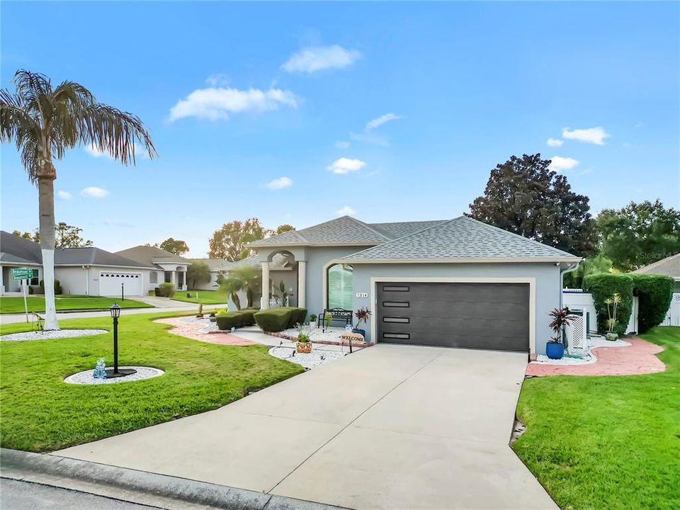 For Sale: $384,900 (3 beds, 2 baths, 2012 Square Feet)