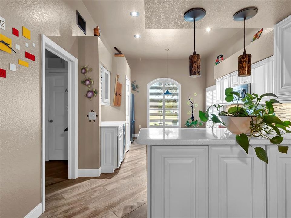 For Sale: $384,900 (3 beds, 2 baths, 2012 Square Feet)