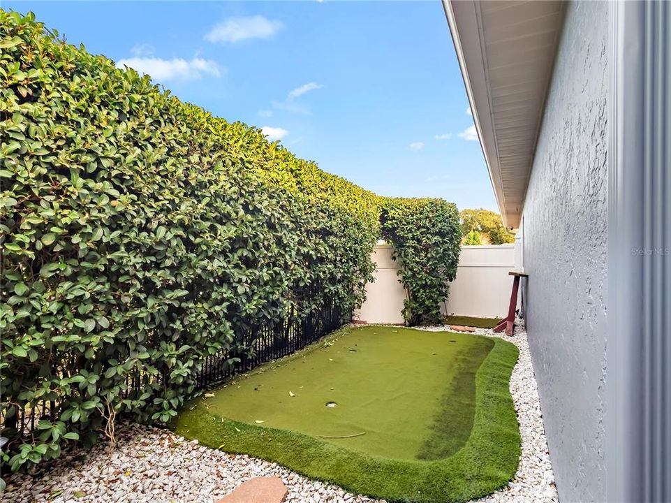 For Sale: $384,900 (3 beds, 2 baths, 2012 Square Feet)